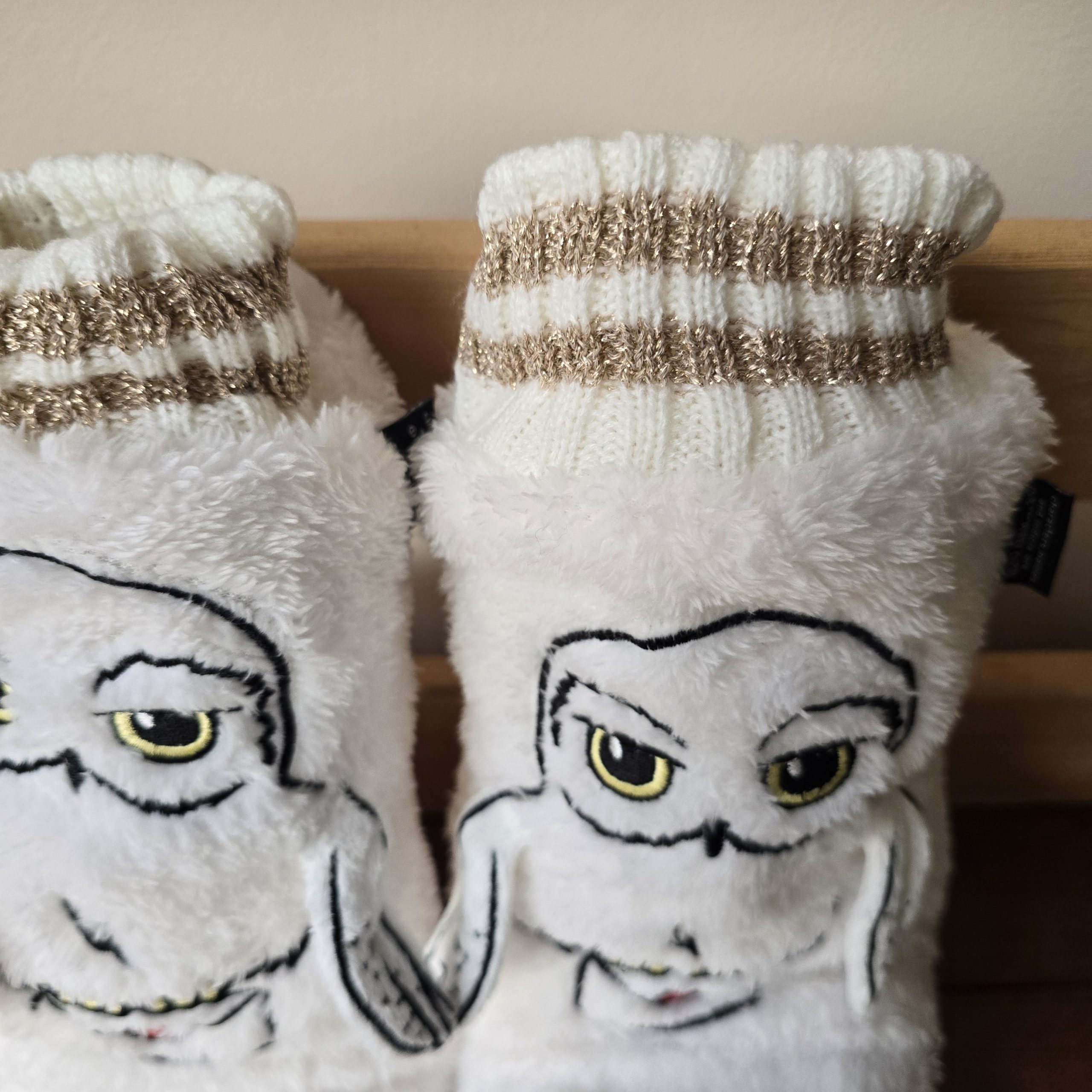 A. Fuzzy Slippers: Messenger OWL - Image 4
